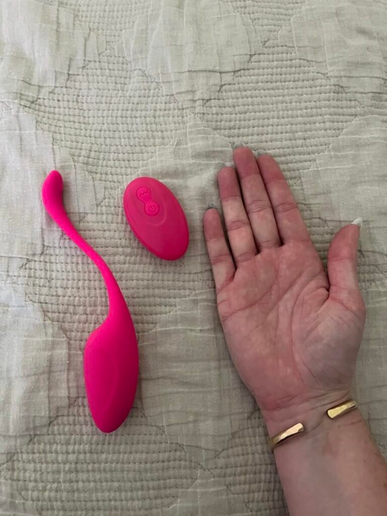 Best Sex Toys for Shy Couples in 2025 3 Best Sex Toys for Shy Couples 2025