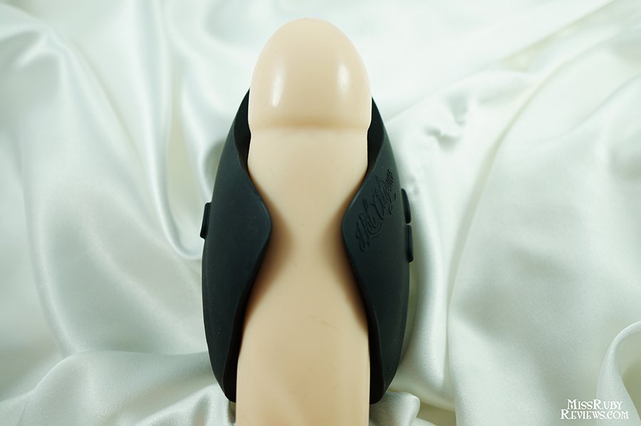 Best Couples Sex Toys for Long-Distance Relationships in 2025 18 E DSC07289