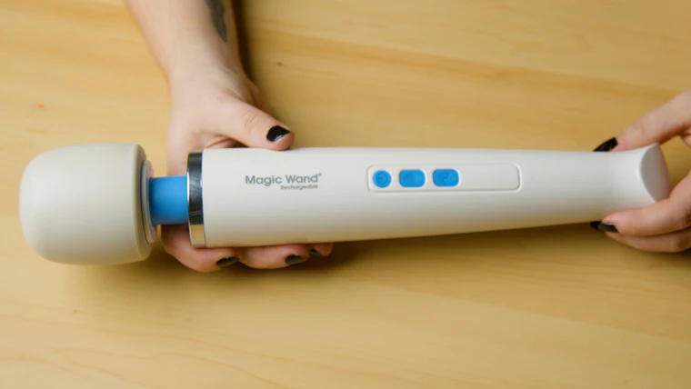 Best Couples Sex Toys for Intense Vibration in 2025 5 Magic Wand 5 2 1609664a 86c7 4edf 91bc 1def67c19cb5