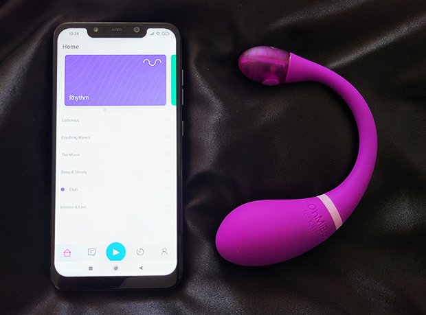 Best App Controlled Sex Toys in 2025: Interactive Pleasure at Your Fingertips 11 esca 2 with phone