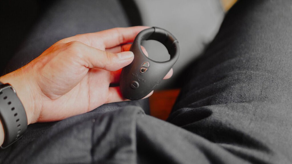 Best Sex Toys for Couples Exploring Fantasy Play in 2025 6 gadgetmatch 20211006 we vibe bond 08