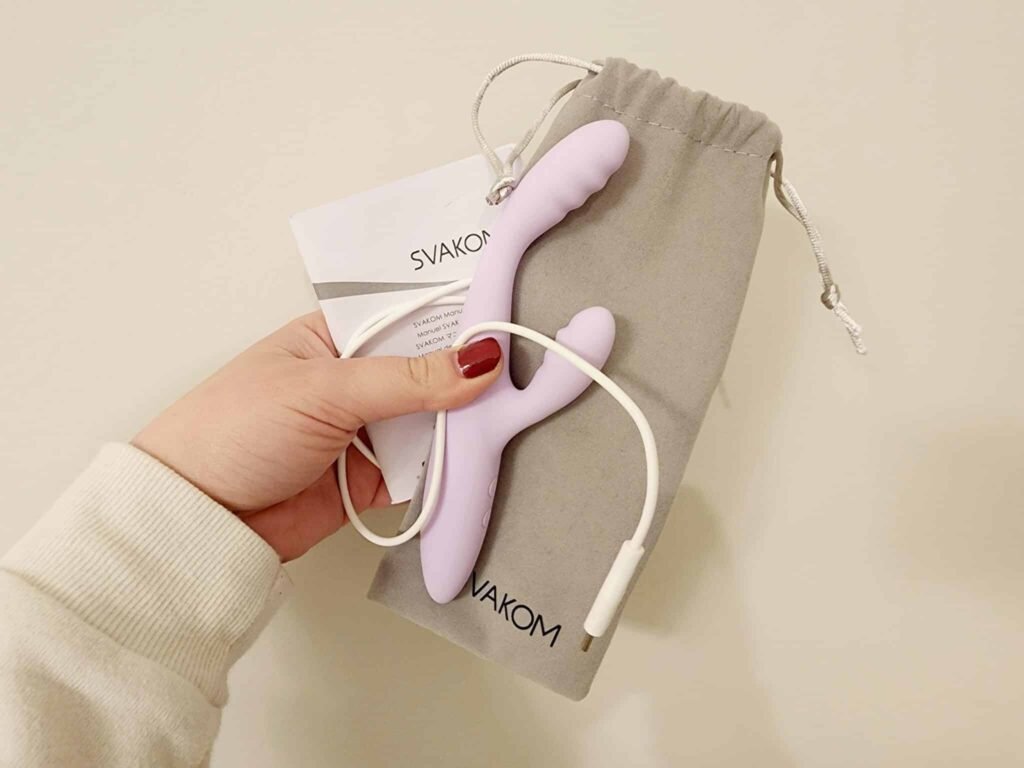 LELO Ina Wave 2 vs SVAKOM Cici 2: Best Dual-Stimulation Rabbit 2025 9 6. Price scaled 1