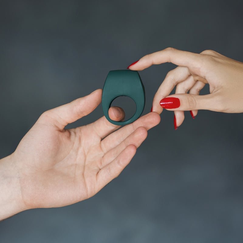 Best Discreet Sex Toys for Couples 2025
