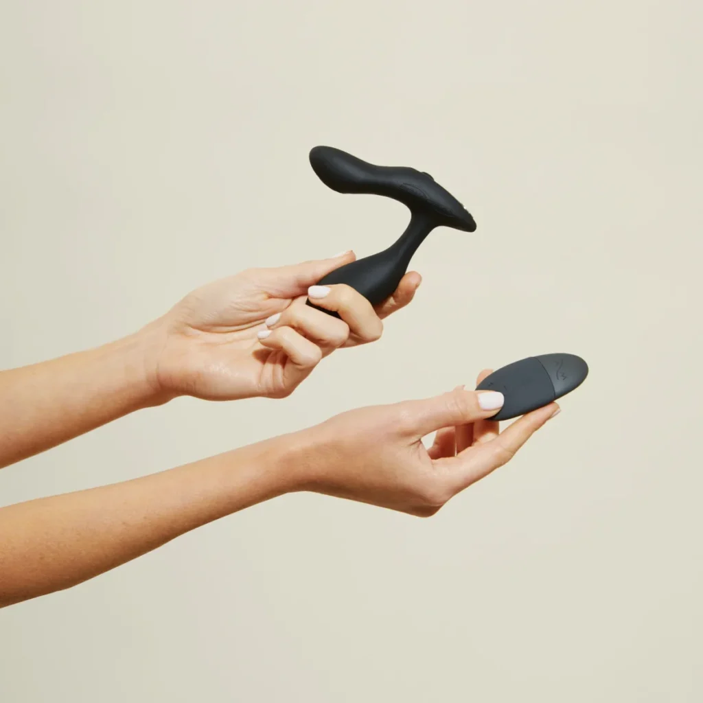 We VibeVector Black 1735