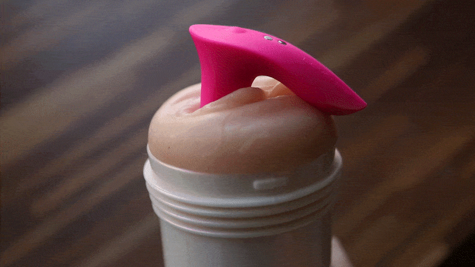clitoris pumping